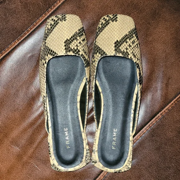 NWOT FRAME Leather "Snakeskin"  Le Town Mules - Picture 2 of 4